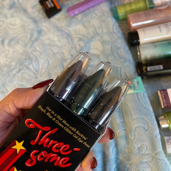 Hot Mess Cosmetics - Eye shadow - Picture 3 of 4